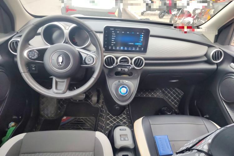 Used ORA Black Cat 2022 Updated Version 301 km Cute Pet Edition Lithium Iron Phosphate
