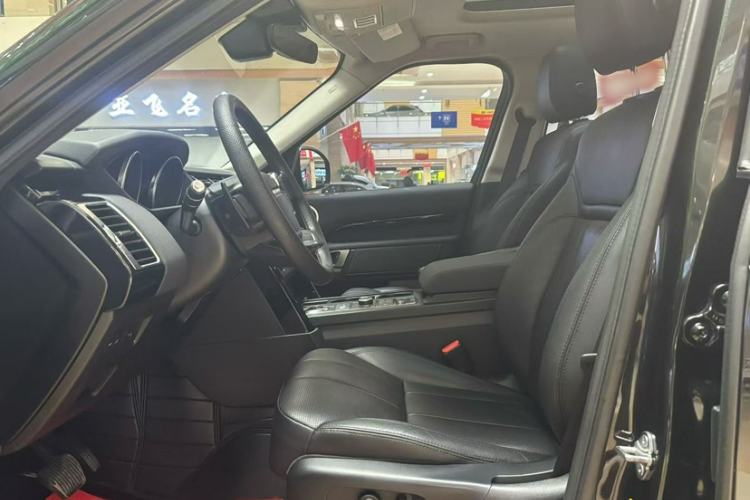 Used Land Rover Discovery 2018 3.0 SC V6 SE
