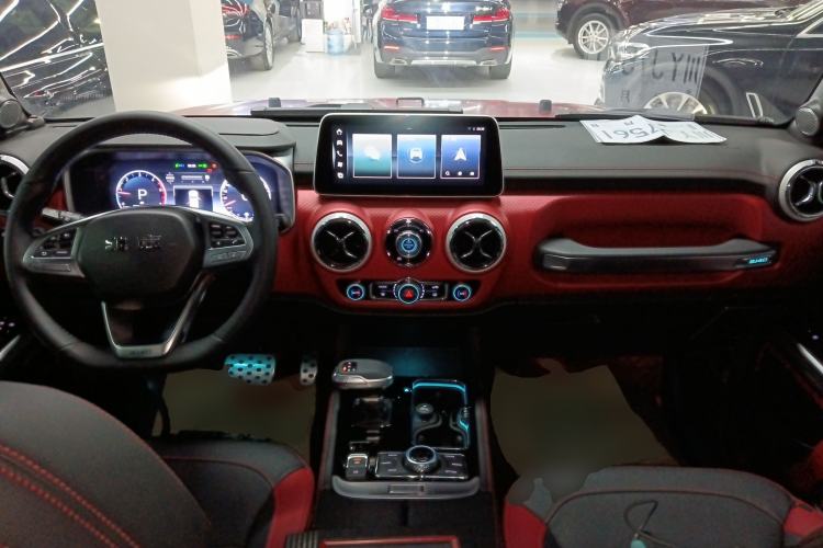 Used  BJ40 2024 2.0D Blade Hero Glory Edition
