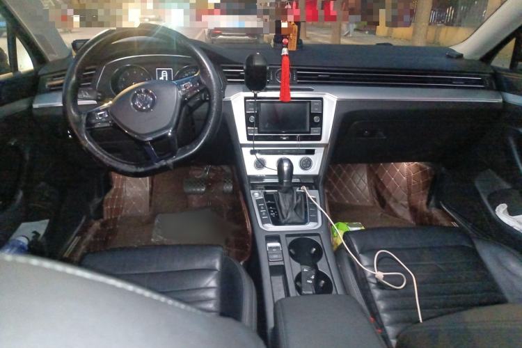 Used Volkswagen Magotan 2018 280TSI DSG Comfort Model
