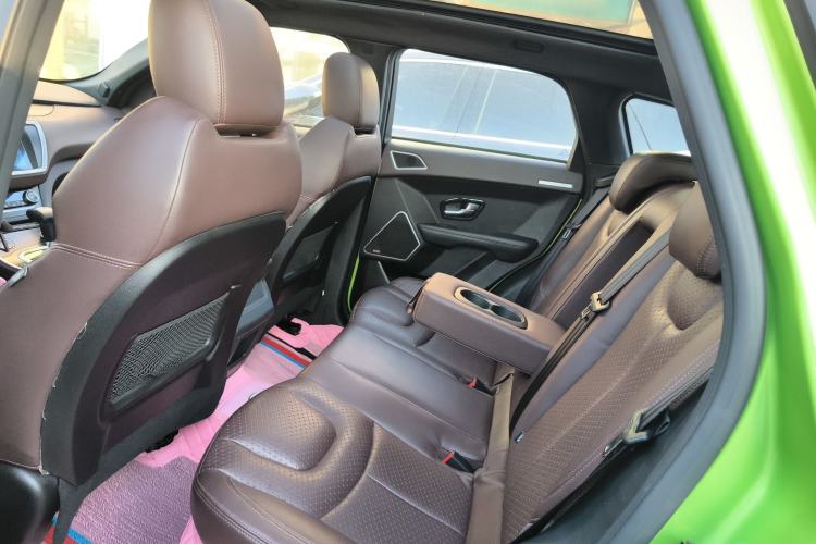 Used Land X7 2015 2.0T Panoramic Prestige Edition
