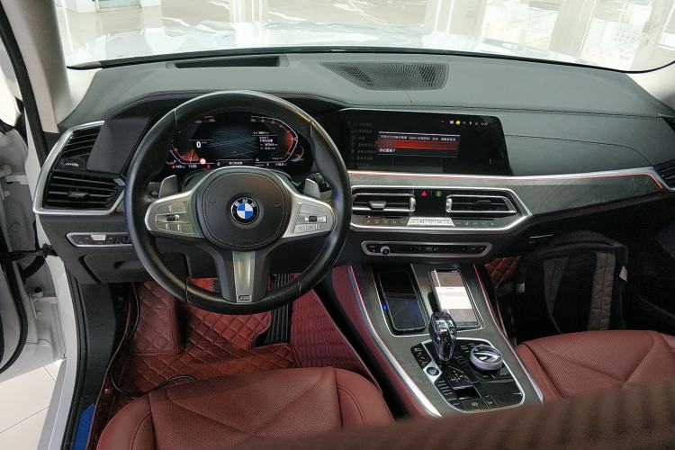 Used BMW X5 2022 Restyled xDrive 30Li Luxury Version M Sport Package
