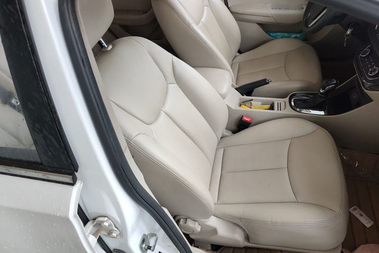 Used Roewe 360 2015 1.5L Automatic Luxury Edition
