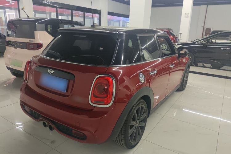 Used  MINI 2016 2.0T COOPER S Pioneer Edition Five-Door Model
