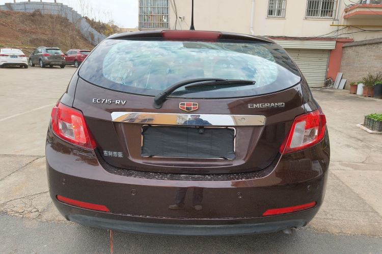 Used Geely Auto Classic Emgrand 2013 Hatchback 1.5L Manual Luxury Model
