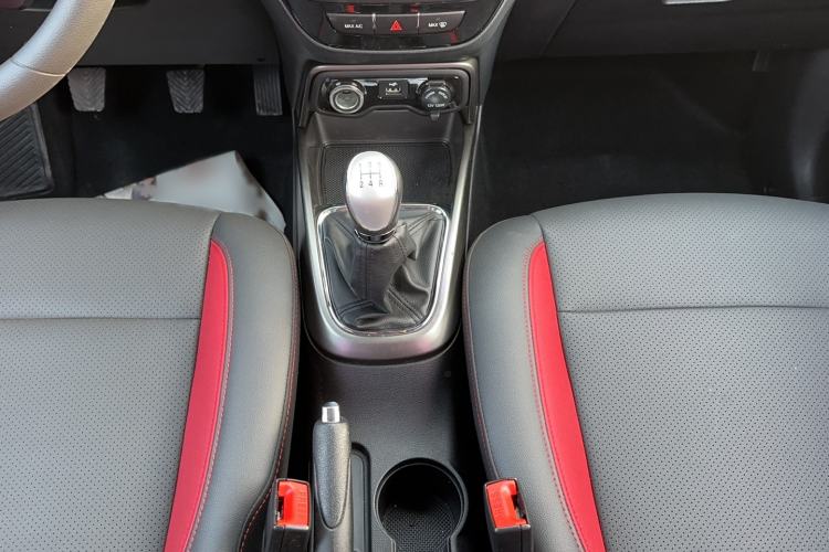 Used Changan CS15 2016 1.5L Manual Fashion Edition
