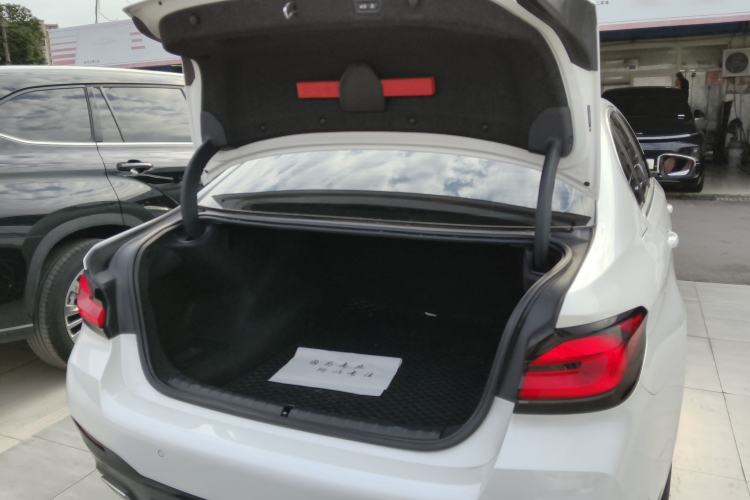 Used BMW 5 Series 2022 Restyled 530Li Leading Edition M Sport Package
