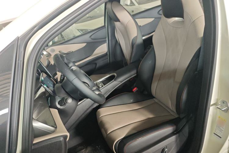 Used BYD Dolphin 2025 420km Free Edition
