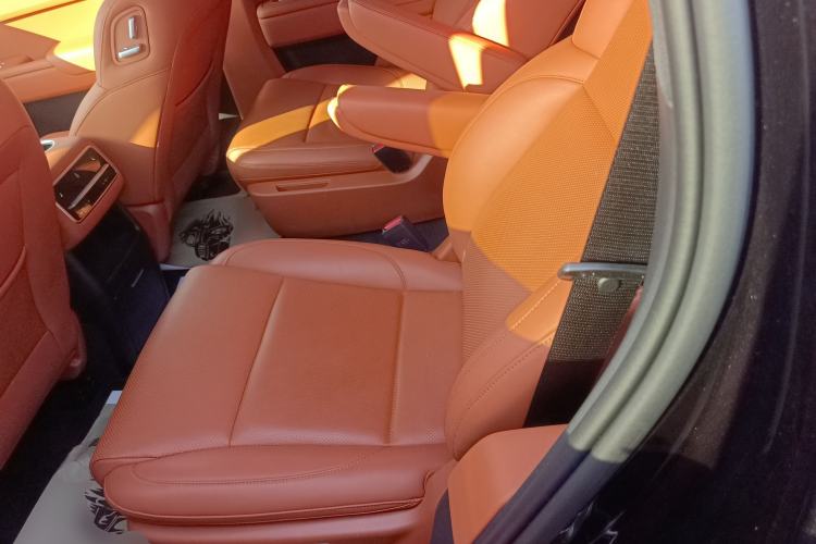 Used Li Auto L8 2023 Pro Model
