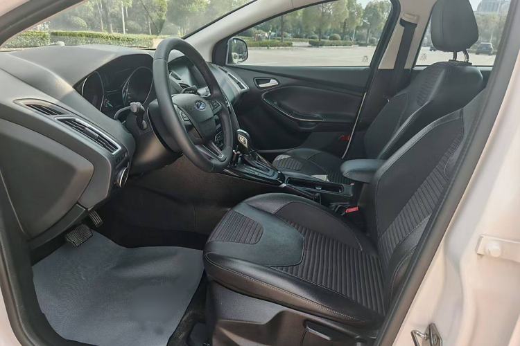 Used Ford Focus 2017 Sedan 1.6L Automatic Fashion Edition Smart Drive Version
