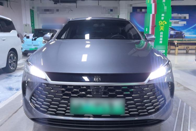 Used BYD Qin PLUS 2025 DM-i Smart Drive 55KM Leading Model
