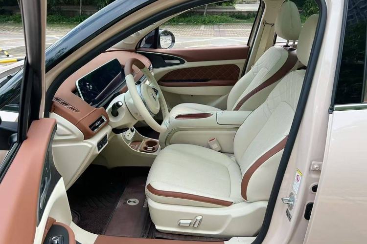 Used ORA Good Cat 2023 401 km Standard Range Prestige Version Lithium Iron Phosphate
