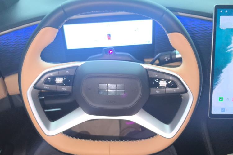 Used  L7 2023 1.5T 115 km Starship