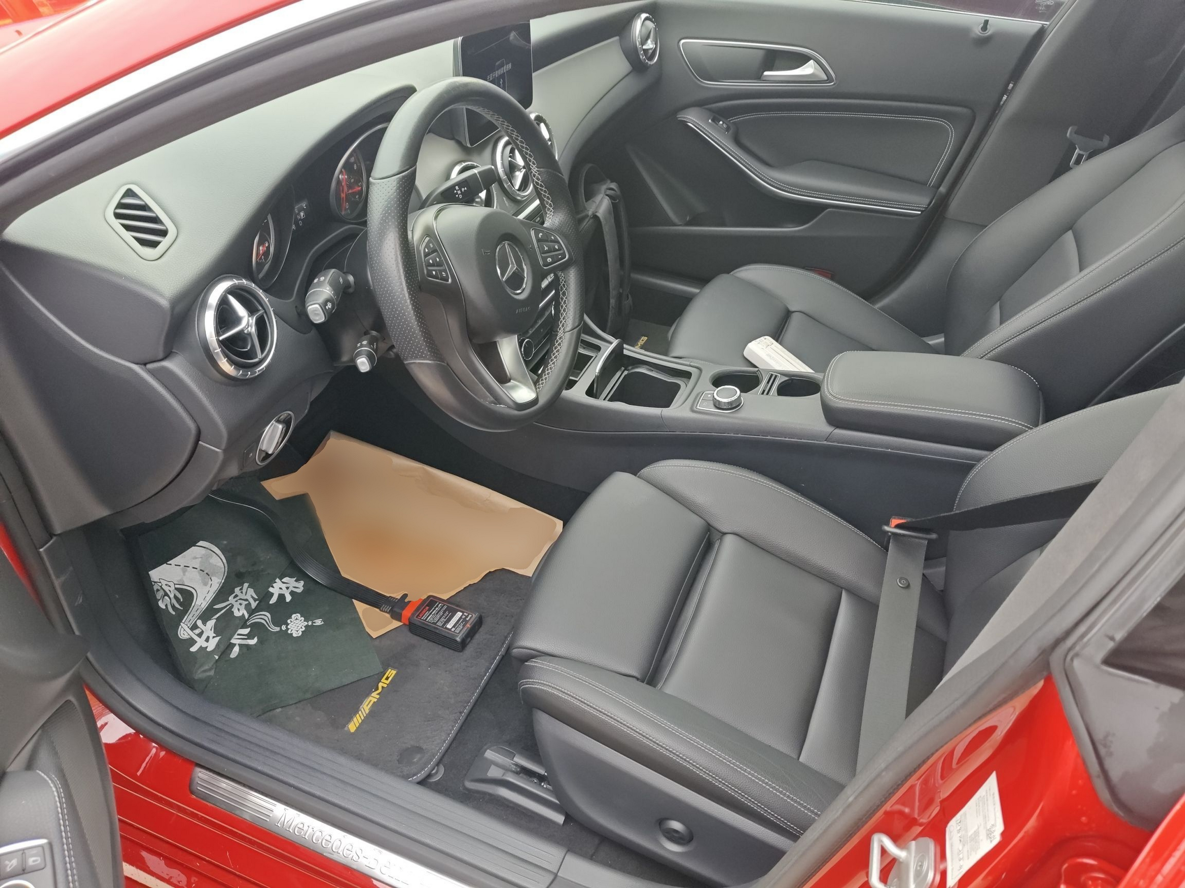 Переднее сиденье в автомобиле