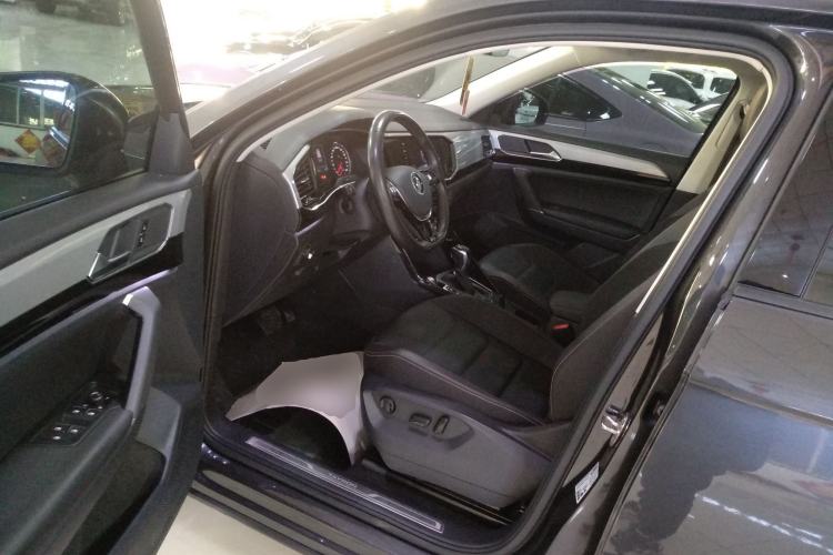 Used Volkswagen Tayron 2020 330TSI Two-Wheel Drive Luxury Smart Connectivity Version
