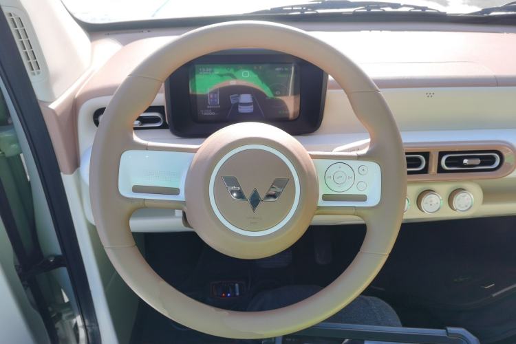 Used Wuling Hongguang MINIEV 2024 3rd Generation 215km Youth Edition