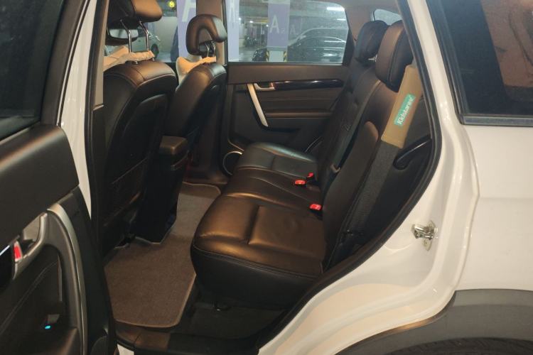 Used Chevrolet Captiva 2014 2.4L 4x4 Flagship Edition 7 Seats
