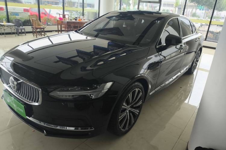 Used Volvo S90 2022 B5 Zhiyuan Luxury Edition
