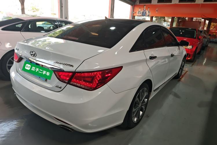 Used Hyundai Sonata 2014 2.4L Automatic Luxury Version China IV Standard
