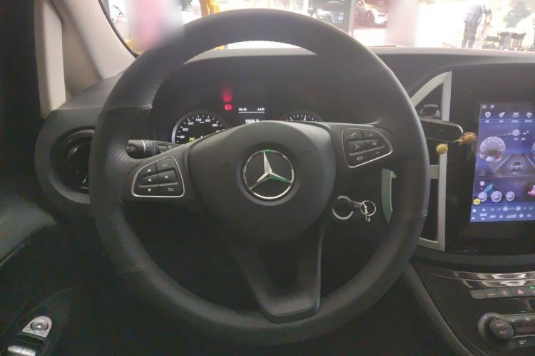 Used Mercedes-Benz Vito 2021 2.0T Elite Version 7 Seats
