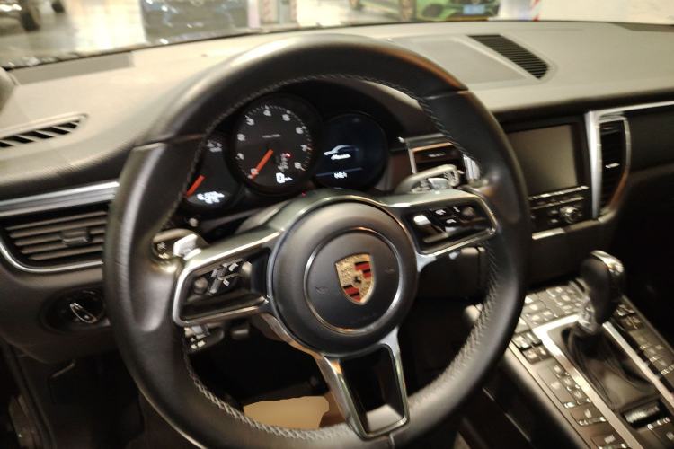Used Porsche Macan 2016 Macan 2.0T
