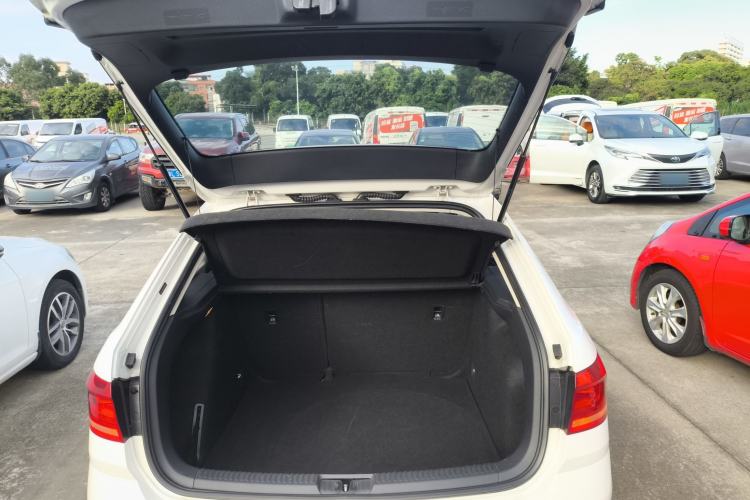 Used Volkswagen Gran Lavida 2015 230TSI DSG Comfort Edition
