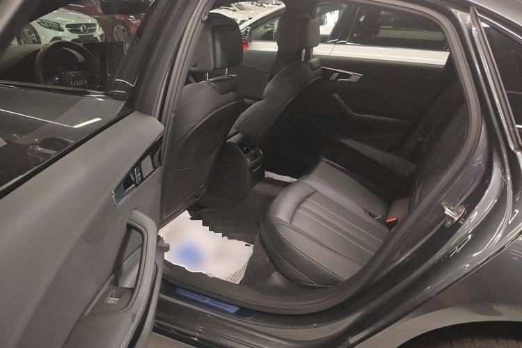 Used Audi A4L 2024 40 TFSI Luxury Dynamic Edition
