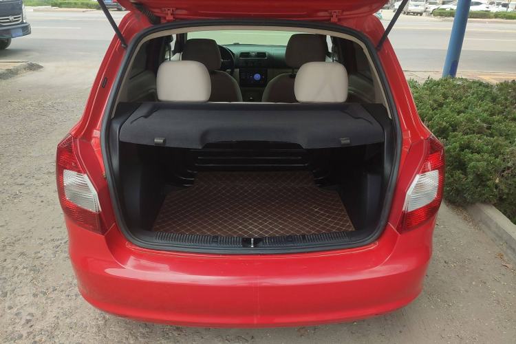 Used Skoda Fabia 2014 1.4L Automatic Crystal Edition
