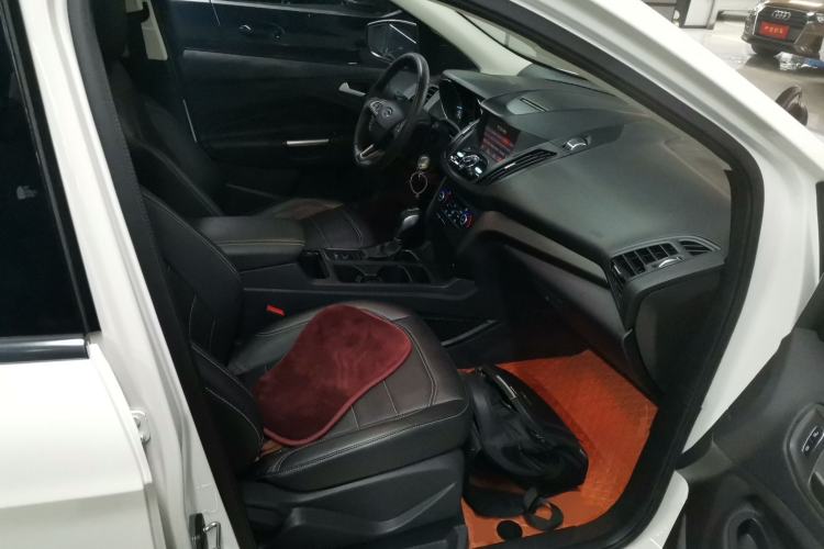 Used Ford Kuga 2018 EcoBoost 180 Two-Wheel-Drive Platinum Edition
