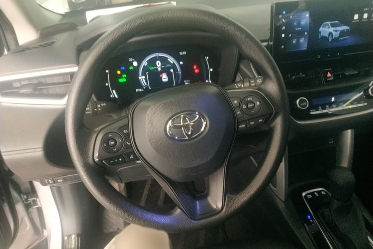 Used Toyota Corolla Cross 2024 2.0L Smart Electric Hybrid Dual-Engine Pioneer Edition
