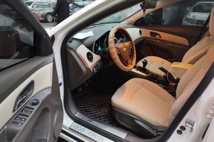 Used Chevrolet Cruze 2015 1.5L Classic SL MT