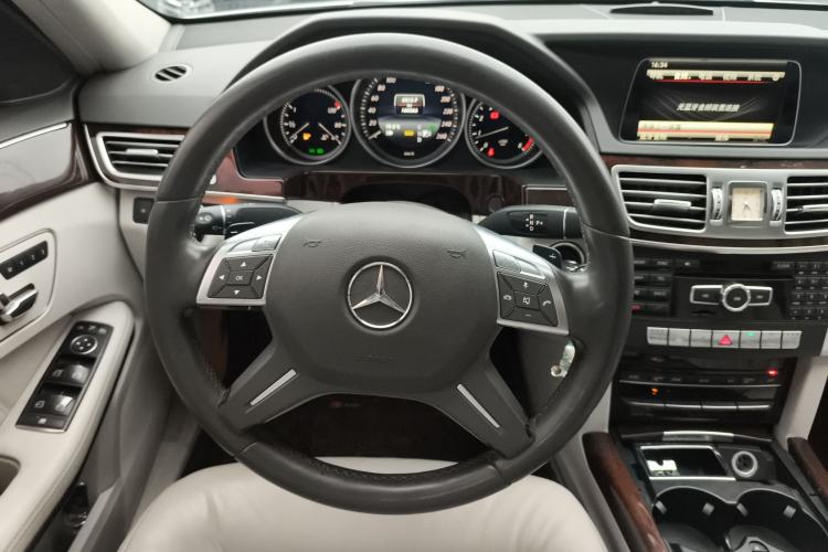 Used Mercedes-Benz E-Class 2014 Facelifted E 260 L Luxury Edition

