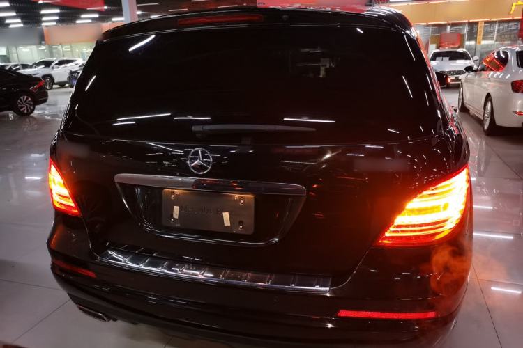 Used Mercedes-Benz R-Class 2017 R 320 4MATIC Business Edition Prestige Model