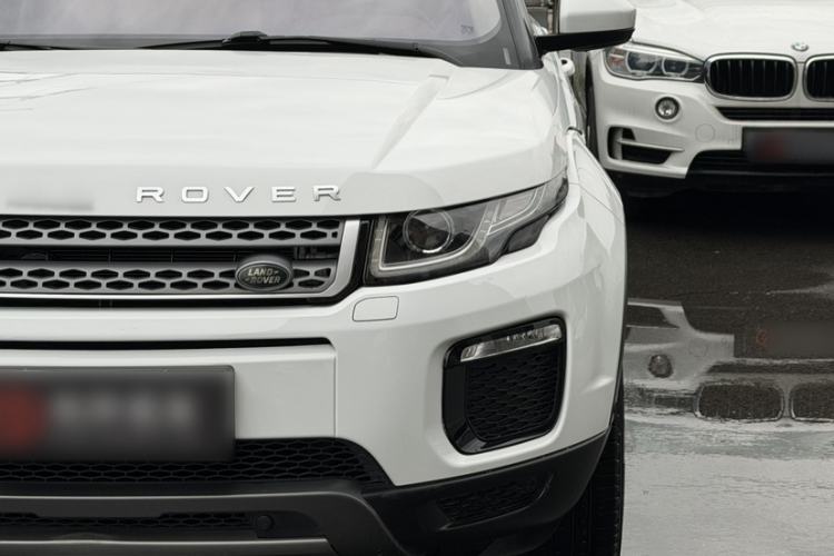 Used Land Rover Range Rover Evoque 2018 240 PS SE Smart Brilliance Edition
