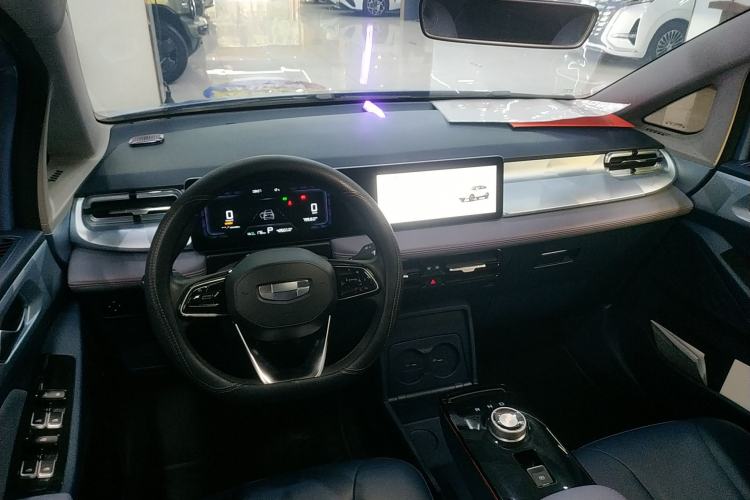 Used Geometry E Firefly 2022 401 km Linglong Tiger 4 Seats
