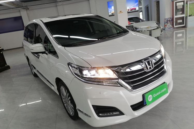 Used Honda Elysion 2016 2.4L Style Edition
