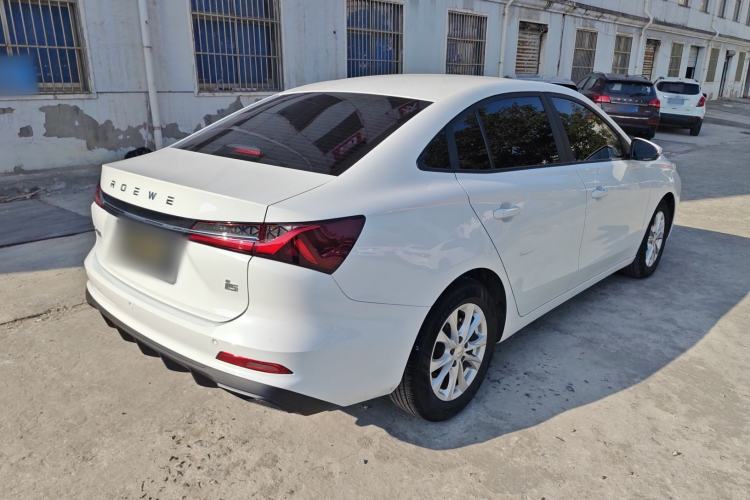 Used Roewe i5 2023 1.5L Manual Comfort Edition
