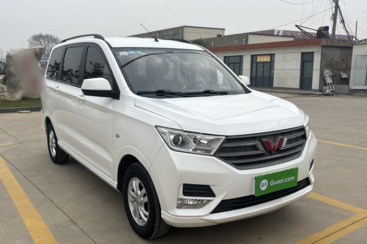 Used Wuling Hongguang 2019 1.5L S Comfort Edition China VI LAR
