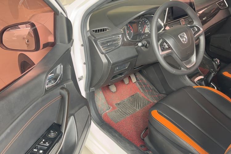 Used Baojun 310 2016 1.2L Manual Luxury Model
