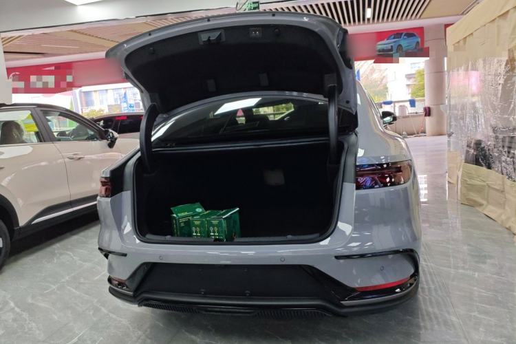 Used BYD Han 2025 EV Intelligent Driving Edition 701KM LiDAR Flagship Model
