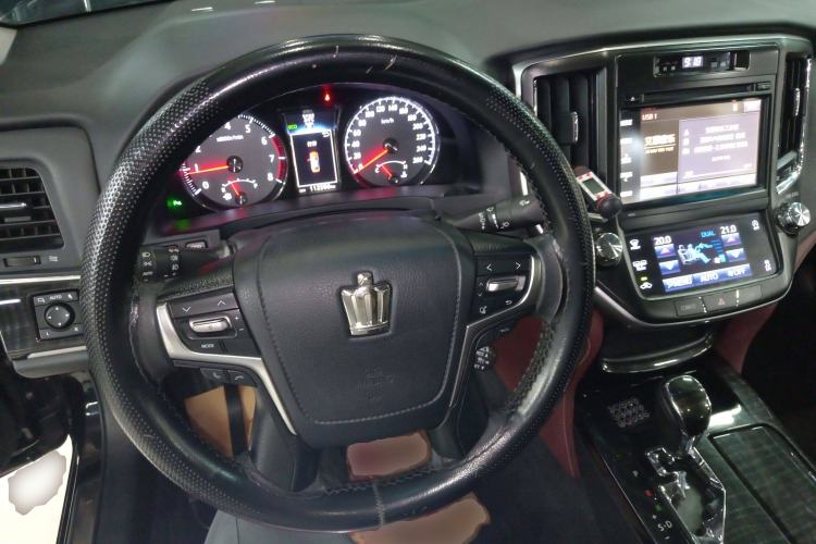 Used Toyota Crown 2017 2.0T Sport Edition
