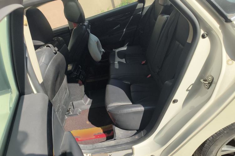 Used Geely Auto Emgrand GT 2016 2.4L Comfort Version
