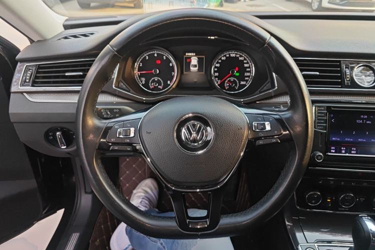 Used Volkswagen Passat 2016 330TSI DSG Prestige Edition
