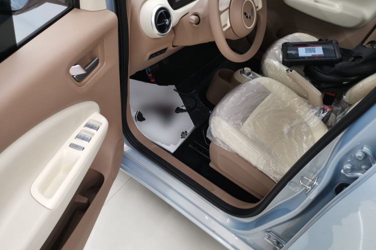 Used Wuling Hongguang MINIEV 2025 Four-Door Version Advanced Edition
