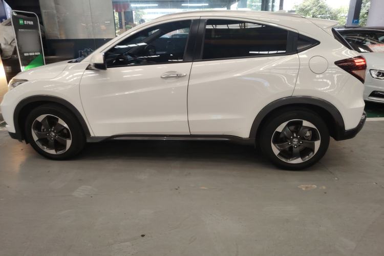 Used Honda Vezel 2017 1.8L CVT 2WD Smart Edition
