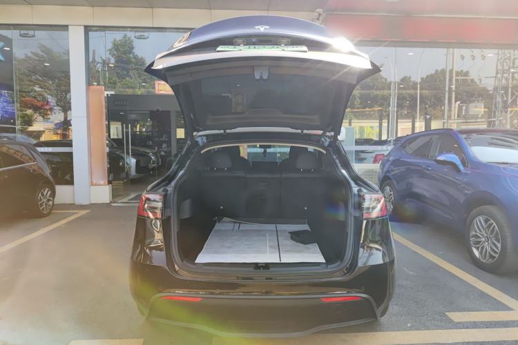 Used Tesla Model Y 2021 Standard Range Rear-Wheel Drive Version