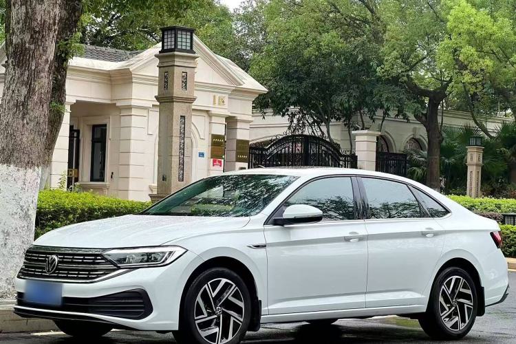 Used Volkswagen Sagitar 2023 300TSI DSG Flyover Edition
