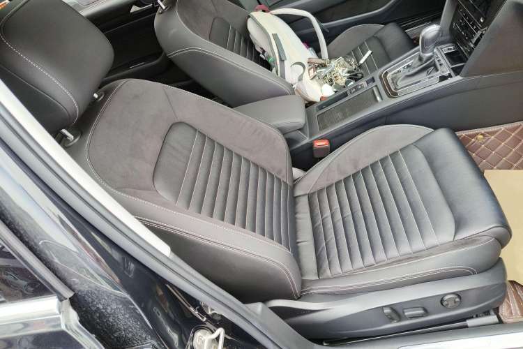 Used Volkswagen Magotan 2020 330TSI DSG Leading Model
