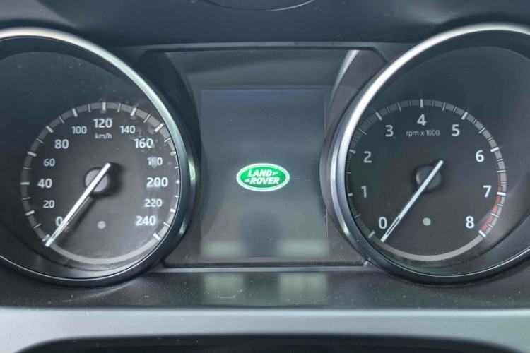 Used Land Rover Discovery Sport 2018 240 PS HSE Version