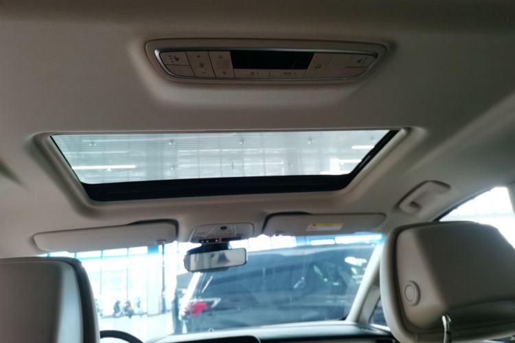 Used Buick GL8 2023 ES Lu Zun Deluxe Model
